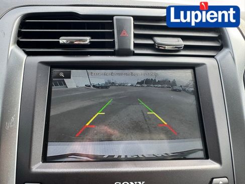 Used 2016 Ford Fusion Titanium image 18