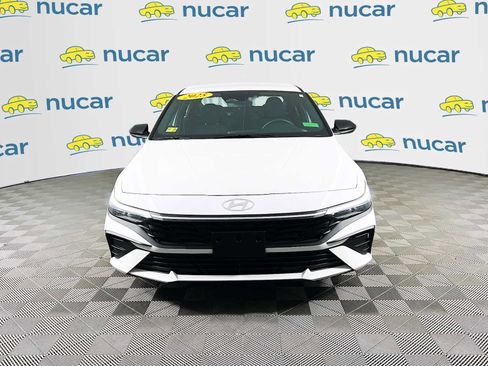 Certified 2025 Hyundai Elantra Sport FWD image 2