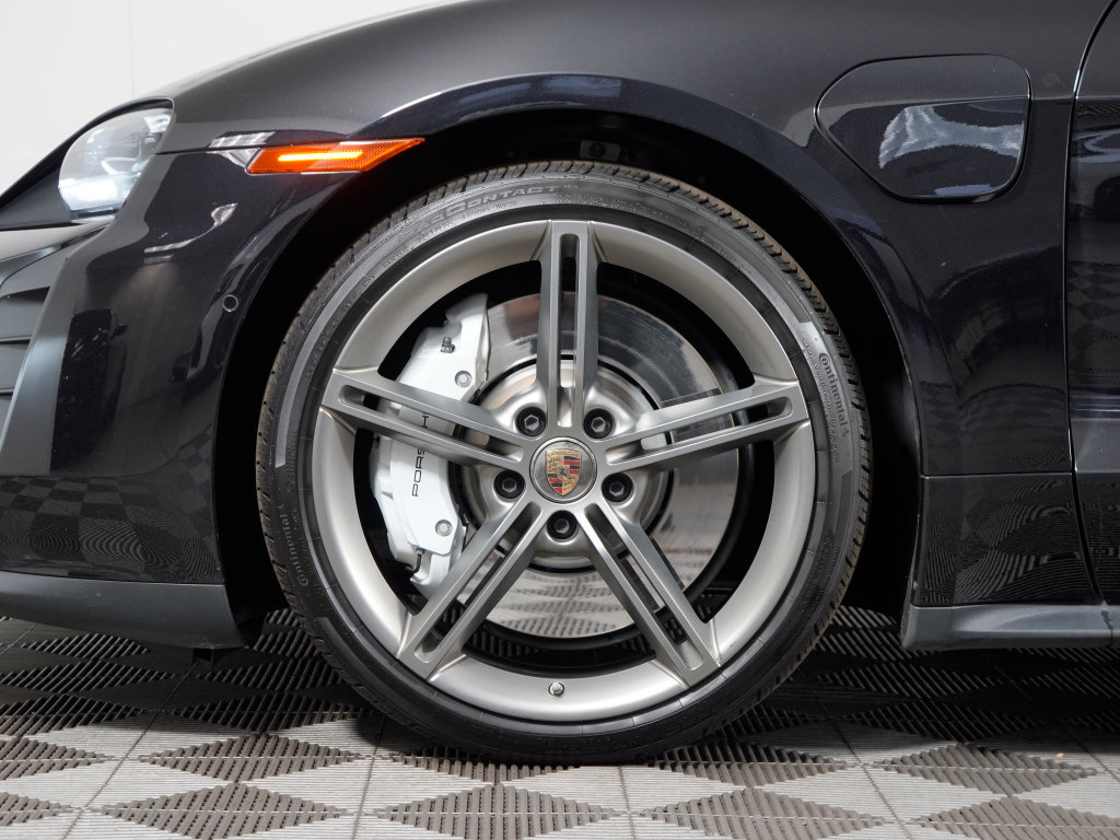 Certified 2024 Porsche Taycan GTS w/ Premium Package (P6U) AWD/4WD image 13