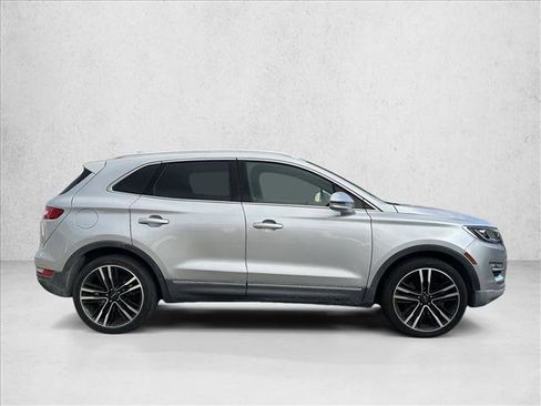 Used 2018 Lincoln MKC Reserve image 4