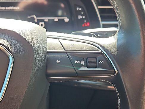 Used 2021 Audi Q8 Premium Plus w/ Premium Plus Package AWD/4WD image 29