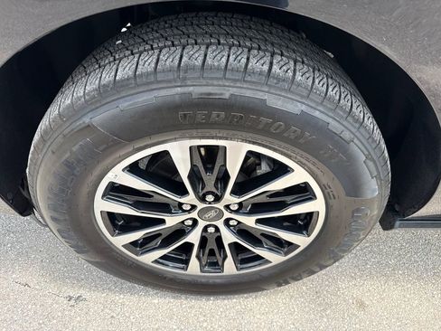Certified 2025 Ford Expedition Max Platinum AWD/4WD image 13