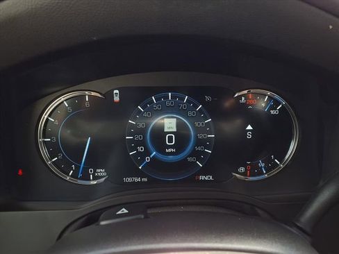 Used 2019 Cadillac Escalade ESV Luxury image 11