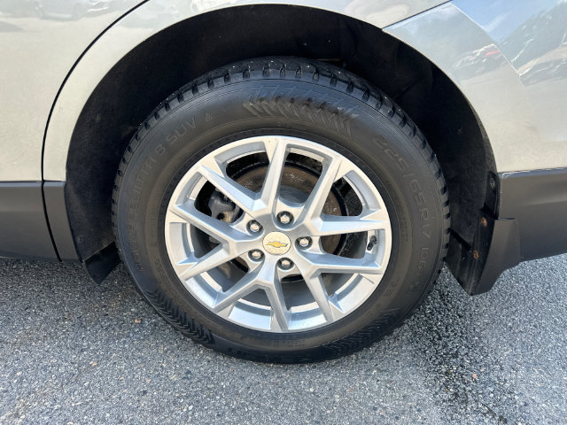 Used 2024 Chevrolet Equinox LT AWD/4WD image 17