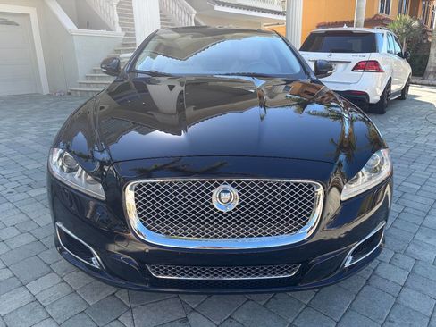 Used 2013 Jaguar XJ L Ultimate image 28