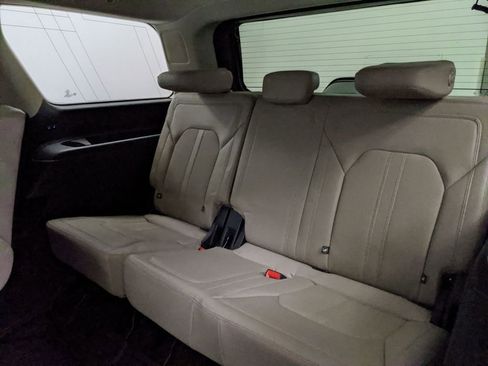 Used 2024 Ford Expedition Limited image 26