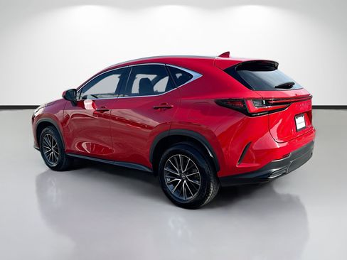 Used 2025 Lexus NX 250 FWD w/ Towing Package (2000 Lbs) image 5