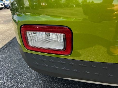 Certified 2024 Hyundai Venue SEL FWD image 11