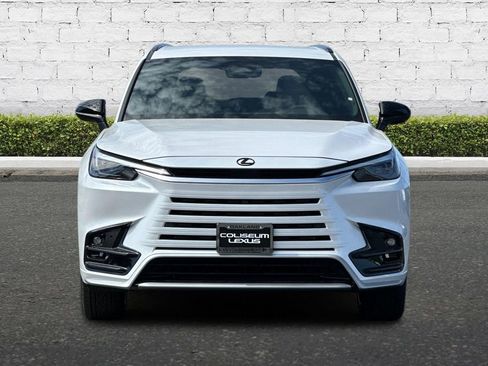 New 2026 Lexus TX 500h AWD image 9