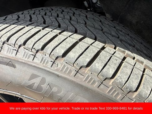 Used 2025 Chevrolet Tahoe Premier AWD/4WD image 16