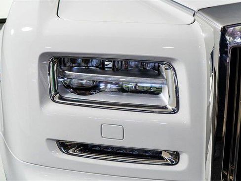 Used 2016 Rolls-Royce Phantom Sedan image 26