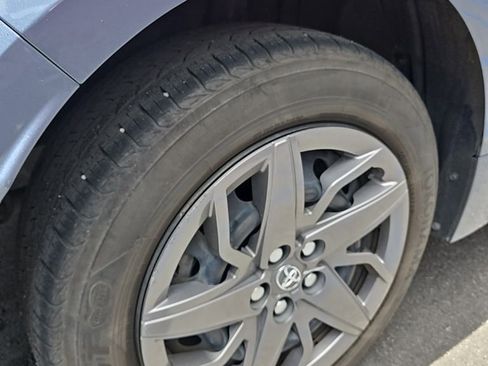 Used 2023 Toyota Corolla LE image 12