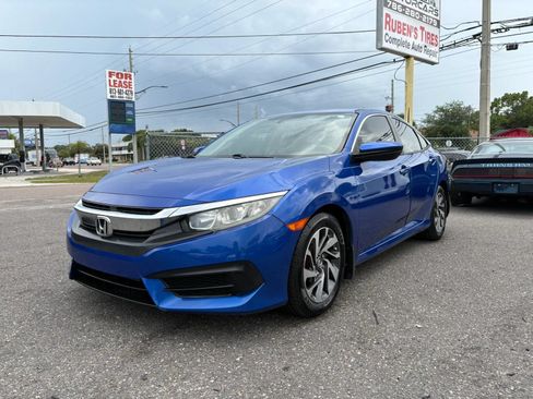 Used 2018 Honda Civic EX image 1
