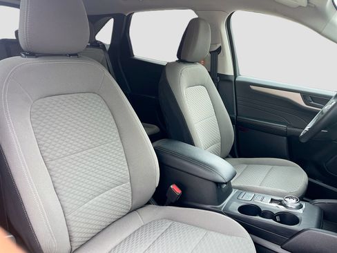 Used 2022 Ford Escape SE w/ SE Sport Appearance Package FWD image 27