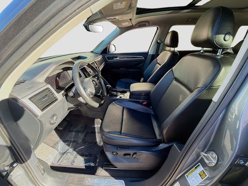 Used 2019 Volkswagen Atlas SEL image 19