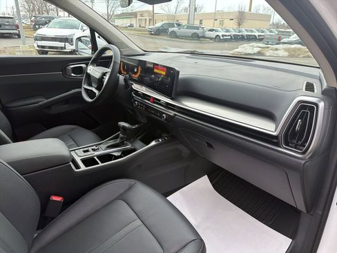 New 2026 Kia Sorento EX image 13