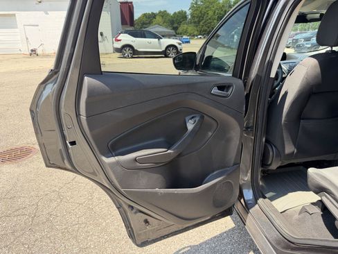 Used 2015 Ford Escape SE AWD/4WD image 20