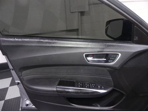 Used 2018 Acura TLX V6 w/ Technology Package FWD image 14