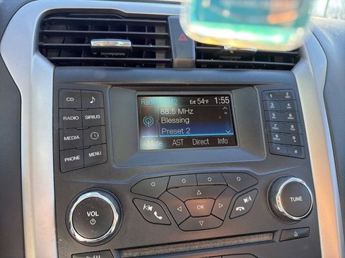 Used 2014 Ford Fusion SE w/ Equipment Group 202A image 16