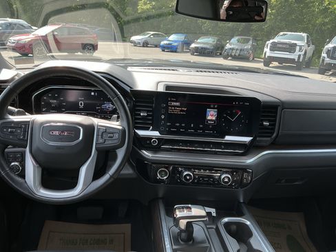 Used 2023 GMC Sierra 1500 SLT w/ SLT Convenience Package AWD/4WD image 27