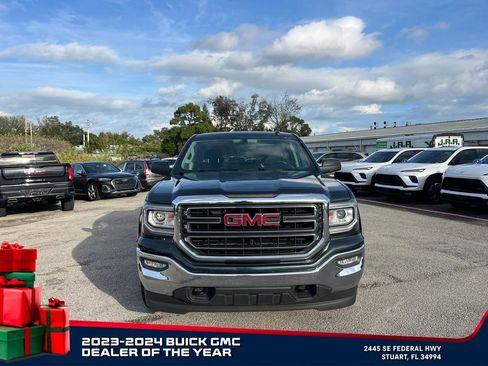 Used 2017 GMC Sierra 1500 SLE w/ SLE Value Package image 3