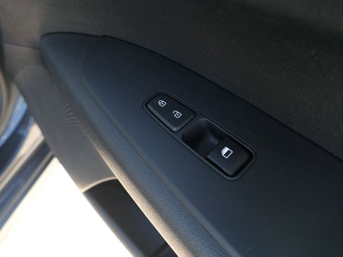 Used 2023 Kia Forte LXS w/ LXS Technology Package image 31