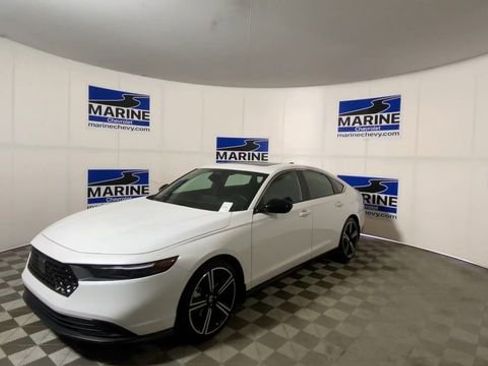 Used 2025 Honda Accord Sport image 6