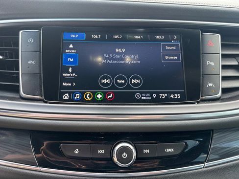 Used 2024 Buick Enclave Essence w/ Sport Touring Edition image 19