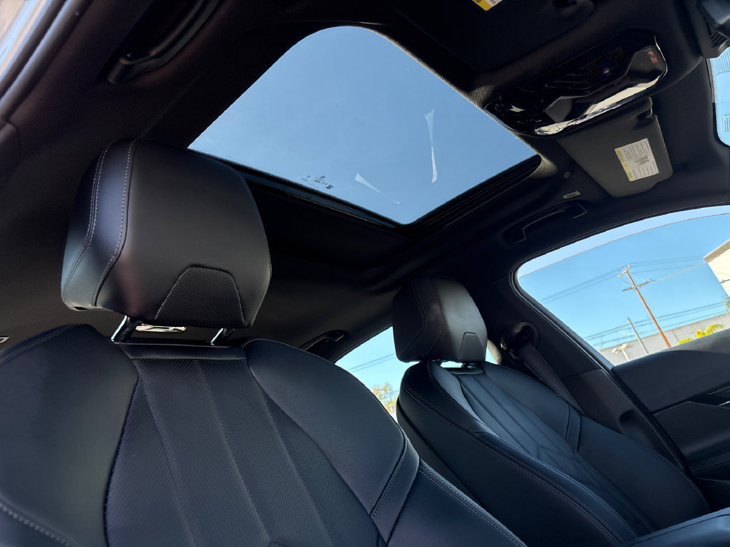 Used 2026 BMW i5 eDrive40 w/ M Sport Package RWD image 16