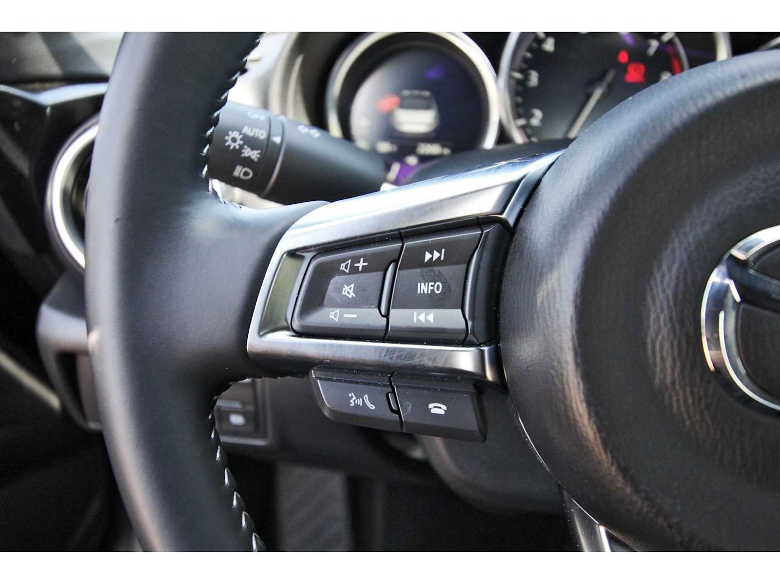 Used 2024 MAZDA MX-5 Miata Grand Touring RWD image 10