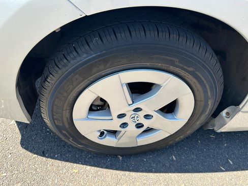 Used 2010 Toyota Prius FWD image 32