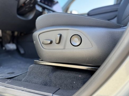 New 2026 Chevrolet Traverse LT w/ Midnight/Sport Edition image 26