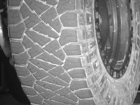 Used 2015 Jeep Wrangler Unlimited Rubicon w/ Connectivity Group AWD/4WD image 12