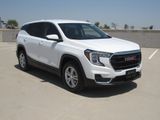 Used 2024 GMC Terrain SLE image 2