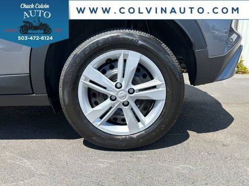 New 2025 Nissan Kicks Play S image 10