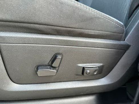 Certified 2024 RAM 2500 Big Horn AWD/4WD image 6