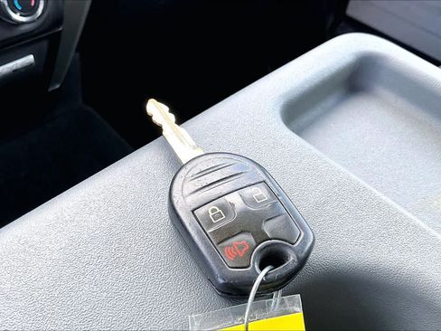 Used 2013 Ford F150 XLT w/ Mid Equipment Group RWD image 15