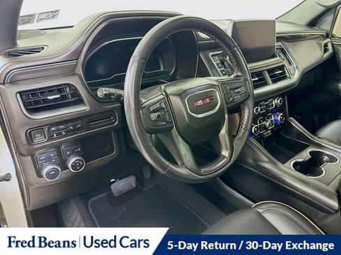 Used 2022 GMC Yukon XL AT4 AWD/4WD image 13