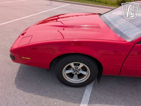 Used 1989 Pontiac Firebird Coupe image 25