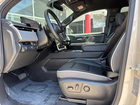 Used 2026 GMC Sierra EV Elevation AWD/4WD image 16