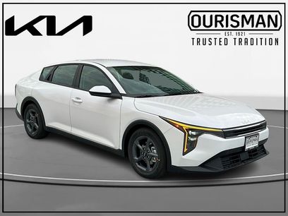 New 2025 Kia K4 LXS