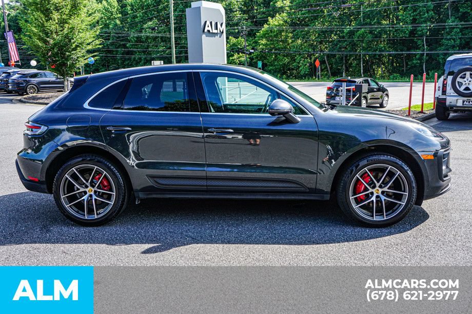 Used 2023 Porsche Macan S AWD/4WD image 8