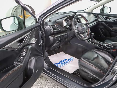 Used 2021 Subaru Crosstrek 2.5i Limited w/ Moonroof Package 2 AWD/4WD image 3