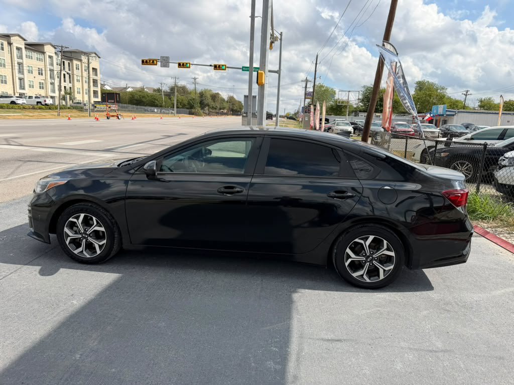 Used 2021 Kia Forte LXS FWD image 7