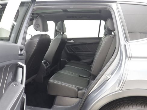 Certified 2023 Volkswagen Tiguan SE R-Line FWD image 13
