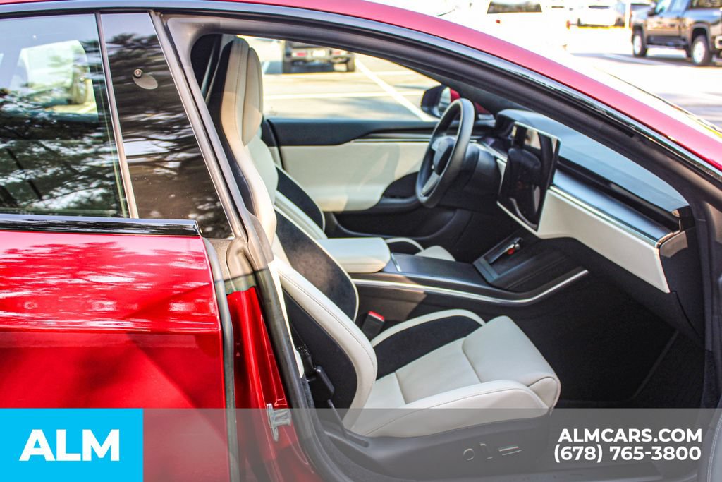 Used 2025 Tesla Model S Plaid AWD/4WD image 18