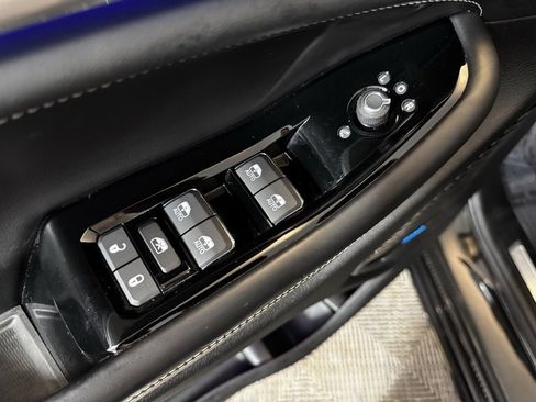 Used 2021 Jeep Grand Cherokee L Overland w/ Luxury Tech Group IV image 19