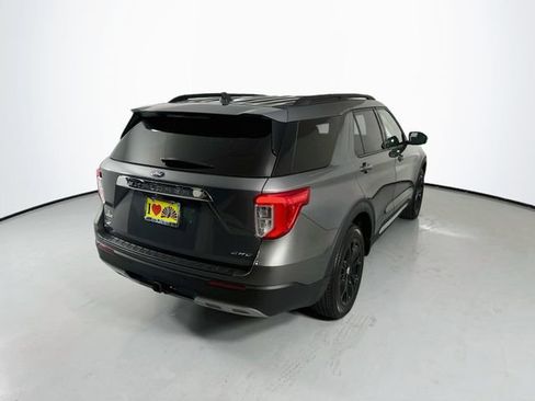 Used 2023 Ford Explorer XLT w/ Equipment Group 202A AWD/4WD image 9