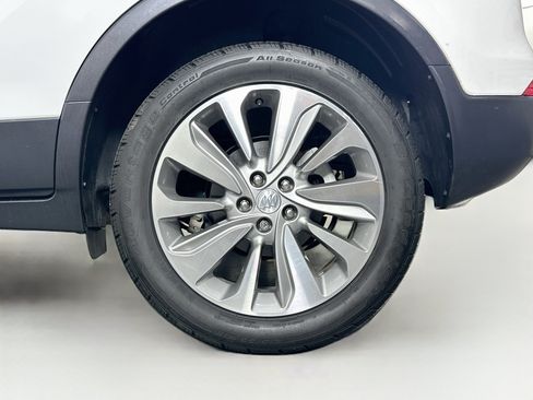Used 2018 Buick Encore FWD image 11