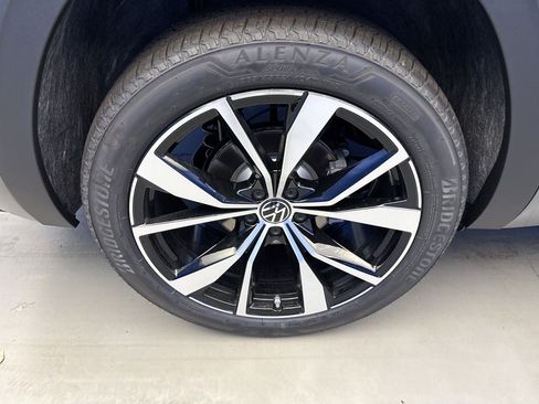 New 2025 Volkswagen Atlas Cross Sport SEL Premium R-Line image 8